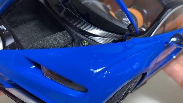 1/18 AUTOart Bugatti Chiron 2017 70993 смотреть онлайн