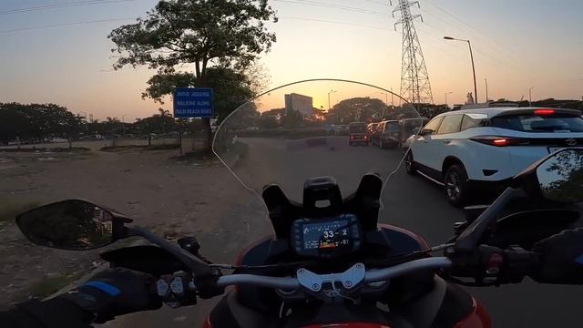 Ducati Multistrada 950S - Adventure Bike With Crazy Electronics | Faisal Khan смотреть онлайн