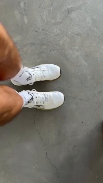 Спортивная модель Diadora Gara Carbon смотреть онлайн