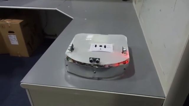 ROS based Smart cleaning robot random path movement смотреть онлайн