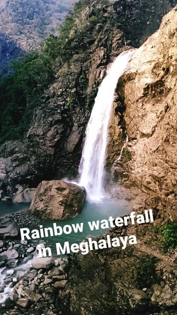 Rainbow waterfall in Meghalaya ! смотреть онлайн