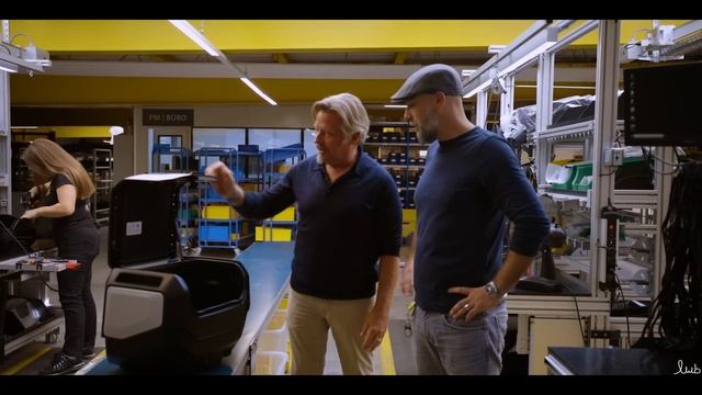 CHARLEY BOORMAN visits the ULTIMATE motorcycle adventure shop / TOURATECH смотреть онлайн