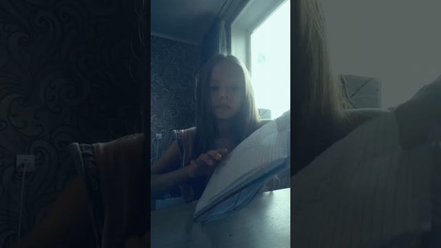 Учимся рисовать Зайчика-кролика!