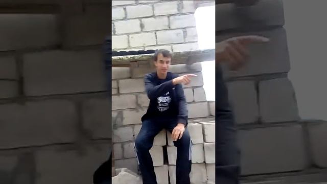 Клоун на стройке))) смотреть онлайн