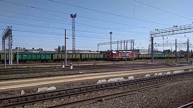 «Супер гудок!» ТЭМ14 - 0134 совершает маневры по ст. Волжский смотреть онлайн