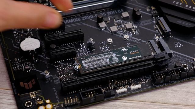 ASUS ROG MAXIMUS Z690 HERO REVIEW AND UNBOXING
