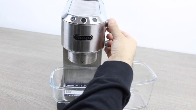 ( EcoDecalk) " تنظيف مكينة ديلونجي ديدكا بالمحلول الاصلي "ازالة الترسبات смотреть онлайн