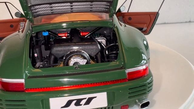 RUF 1/18 #almostreal RUF SCR 1/18 Almost Real - Hands on смотреть онлайн