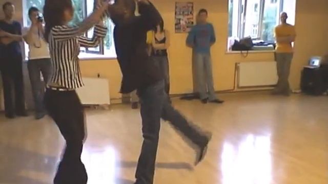 David and Anna dance Salsa смотреть онлайн