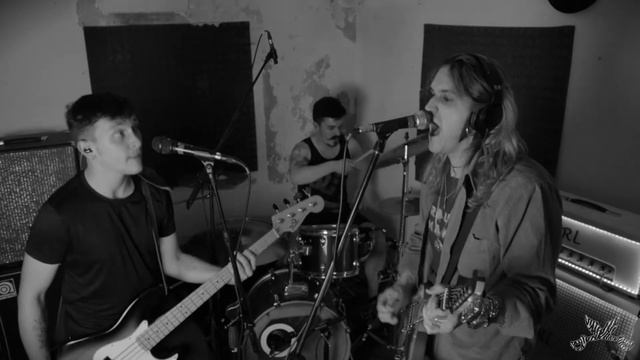 Nick Mantoan - Trouble Maker (live in Studio) // Zebra Swords Session смотреть онлайн