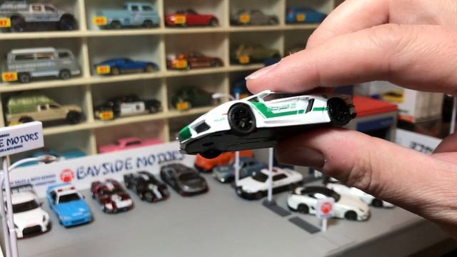 Lamley Showcase: Auto Art Bugatti Veyron Dubai Police Car смотреть онлайн