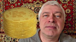 Геннадий Горин напевает про блины