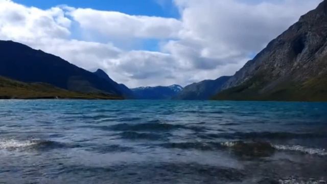 2. The sound of sea waves. Шум морских волн. смотреть онлайн