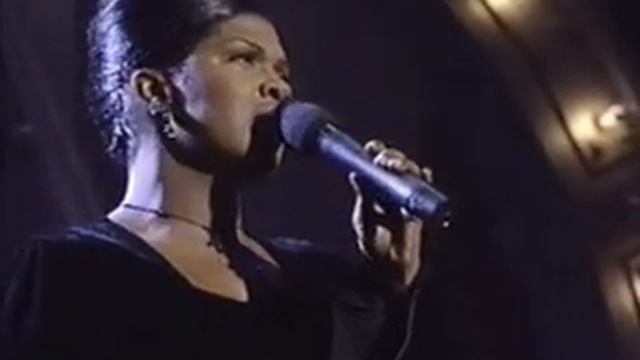 CeCe Winans: I Surrender All смотреть онлайн