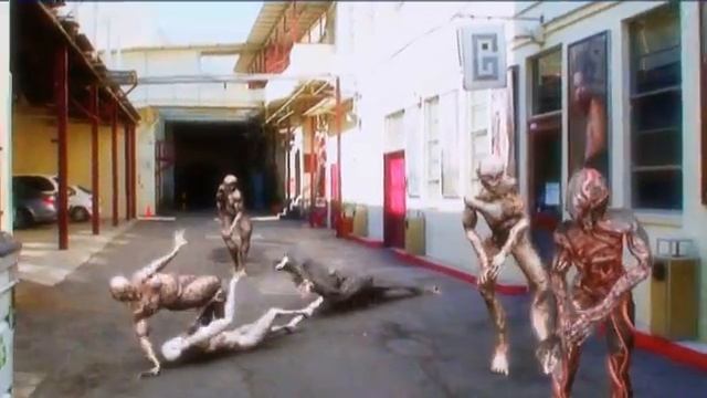 Zombies at Gnomon смотреть онлайн