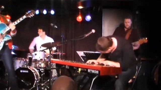 TORSTEN GOODS - "Don't Let It Get To You" смотреть онлайн