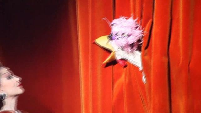 MUGLER FOLLIES - SUCCES - SAISON 2 смотреть онлайн