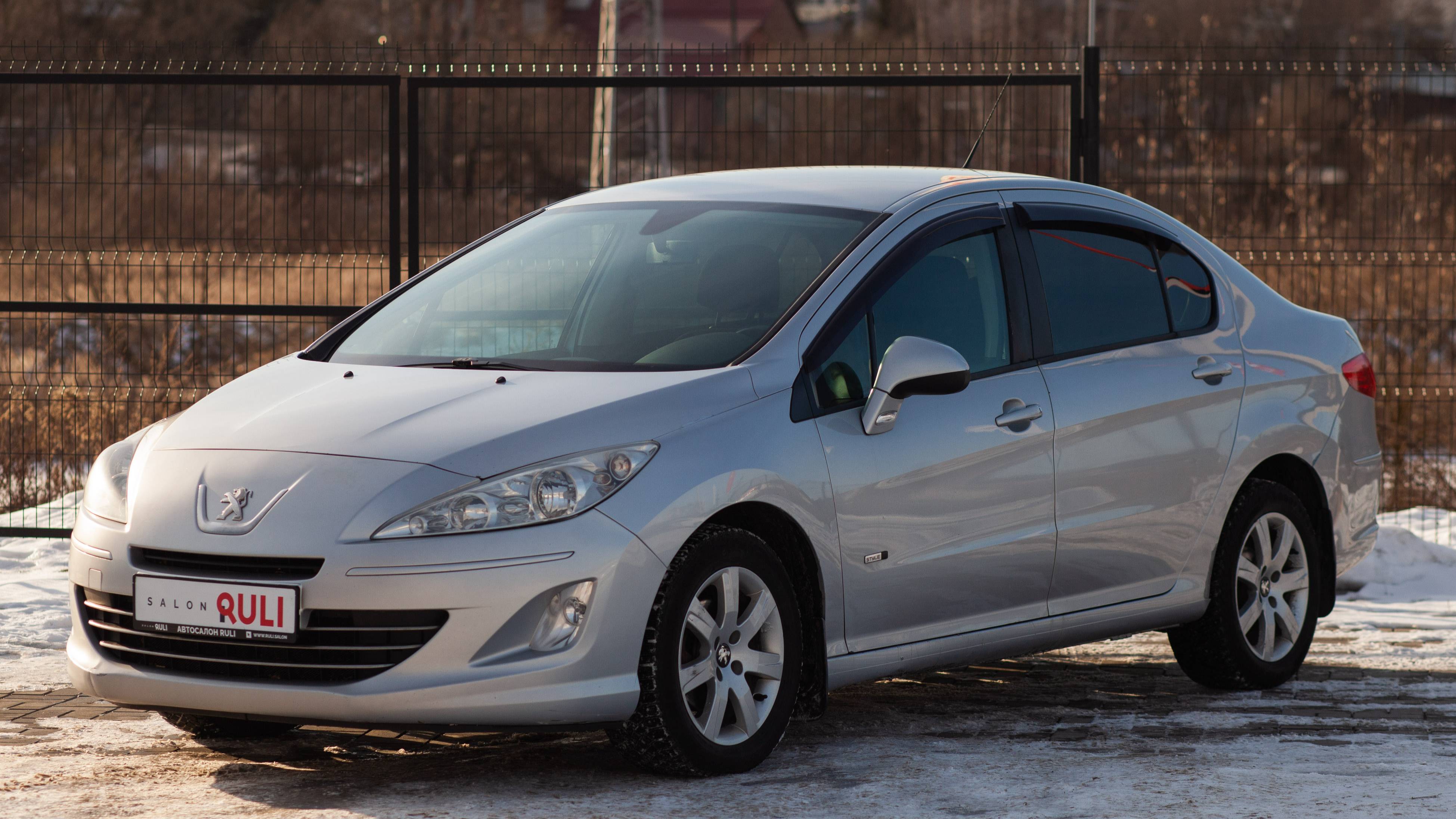 Peugeot 408 I, 2015 смотреть онлайн