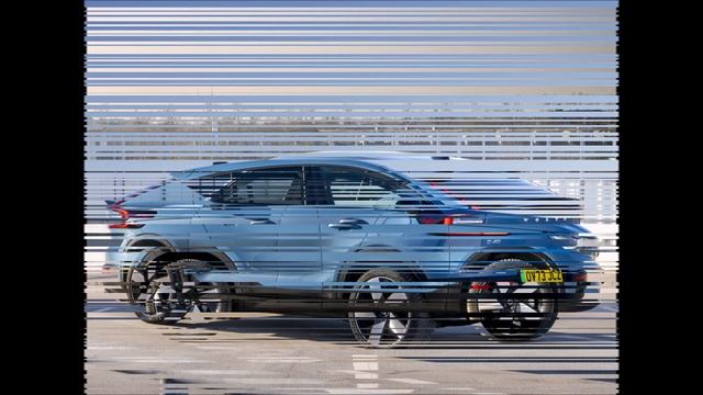 Volvo C40 Recharge Twin Ultimate 2024 смотреть онлайн