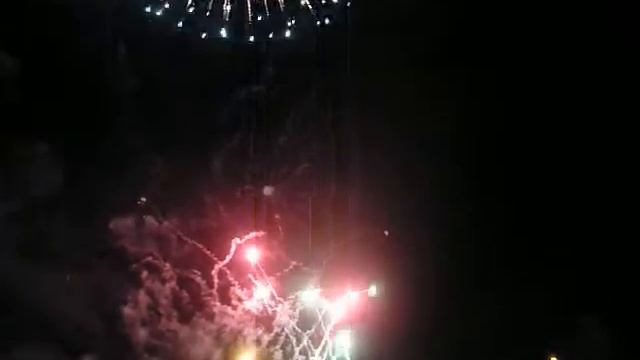 Фейерверк под музыку Вальс цветов 3минуты смотреть онлайн