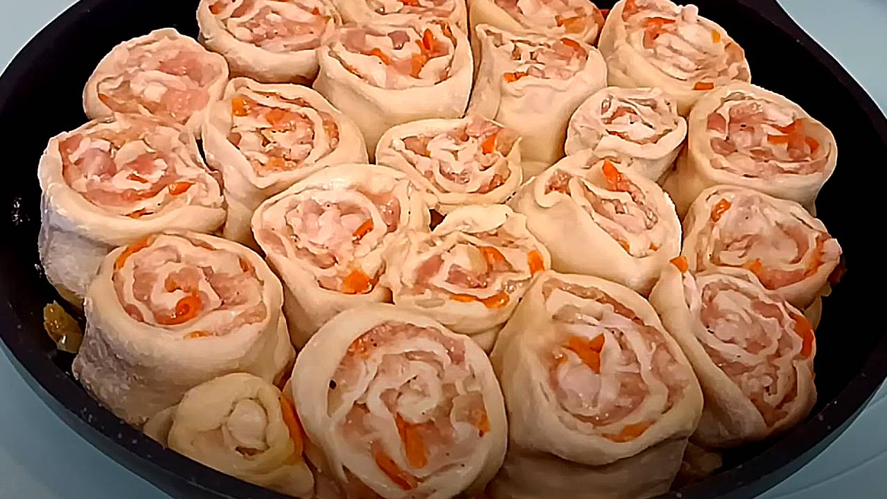 📌 Мясные штрули на сковороде - отличная идея для обеда или ужина смотреть онлайн