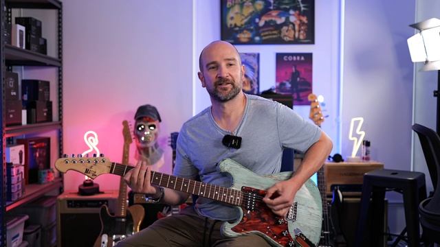 VOX amPlug 3 Range - Electric Guitar & Bass Headphone Amps! смотреть онлайн