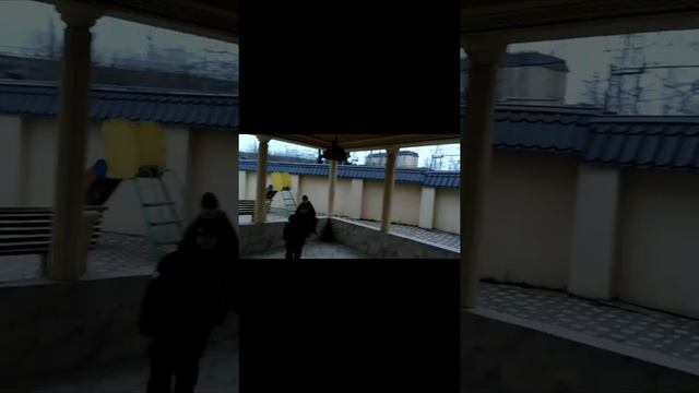 кто последний выдет из беседки получит свое имя на описание смотреть онлайн