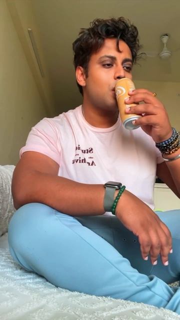 is 150 Rs Vanilla COKE worth it? #shorts #ashortaday смотреть онлайн
