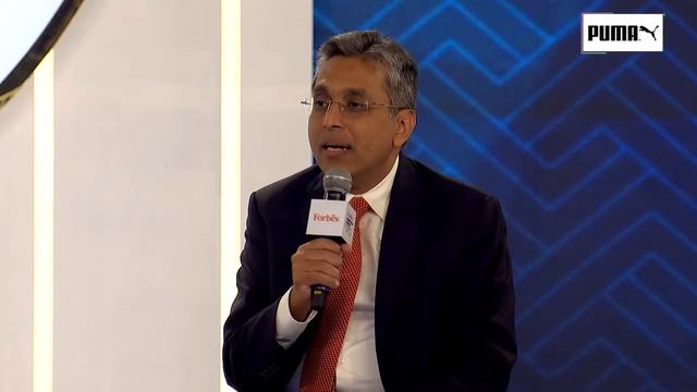 Leadership is about giving control to gain control: Dr Anish Shah, MD & CEO of the Mahindra Group смотреть онлайн