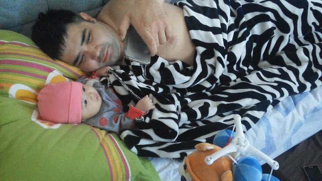 Медина в 3 мес смотрит Camedy Club смотреть онлайн