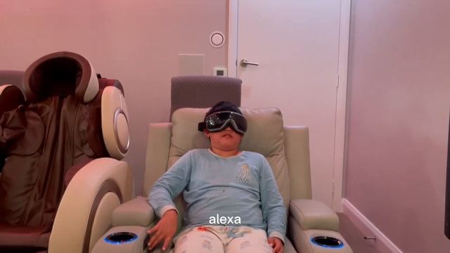 Demonstration of Australia's first Voice-controlled eye massage as DIY concept смотреть онлайн