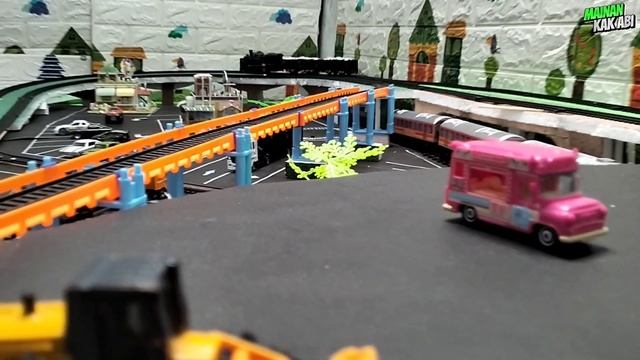 Kereta Api Railking Anjlok dari Jalur Rel - PART 2 смотреть онлайн