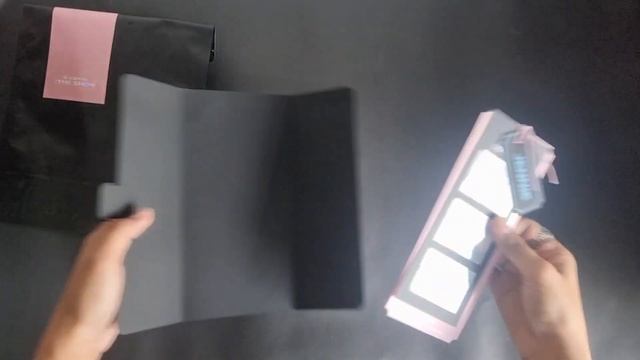 BLACKPINK JENNIE - Photo Strip - THE SHOW Merchandise смотреть онлайн