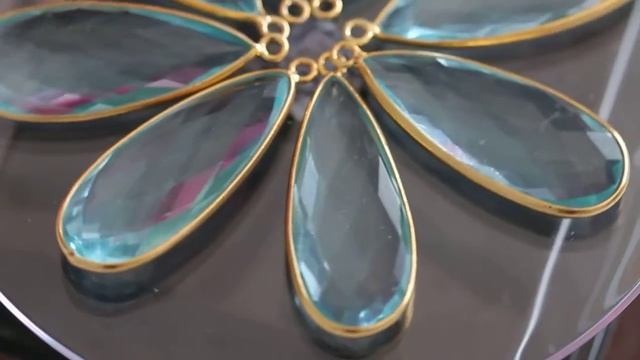Aquamarine Blue Quartz Faceted Long Pear Bezel Gemstone Vermeil Pendant, 34 x 13 mm смотреть онлайн