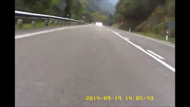 K1300S Bmw Down big hill смотреть онлайн