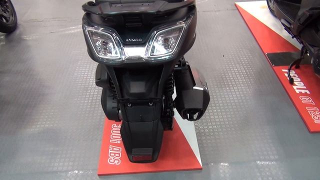 Kymco Downtown 350i ABS (2019) Exterior And Interior