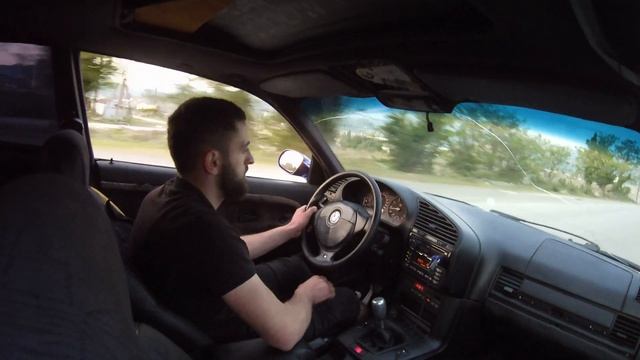 e36 3.0 vs e30 4.3 смотреть онлайн