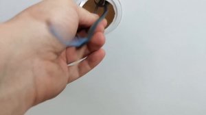 Как повесить люстру на крючок