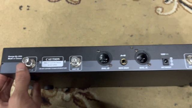 Siêu Míc USA 4 râu AKG Sóng cực khoẻ 200m 300m cho các bác chất âm siêu hay 0927.878666 смотреть онлайн