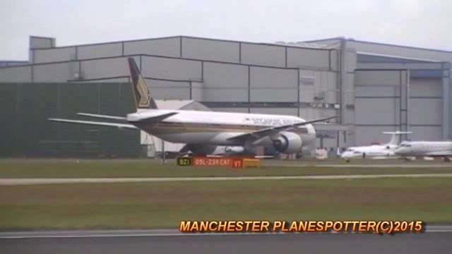 Singapore Airlines B777 9V-SWR On SQ328 / 327 Landing + Taking Off At Manchester Airport On 9/7/201 смотреть онлайн