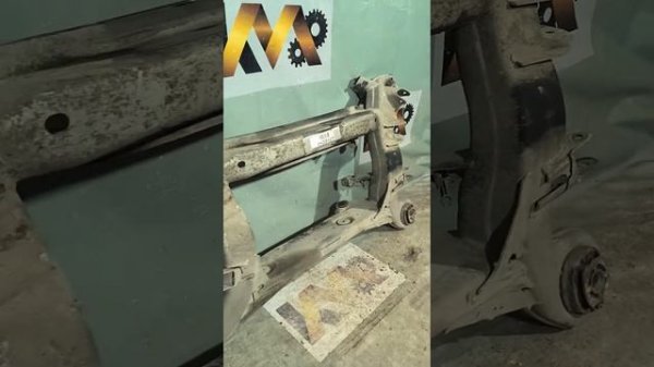 34998 Балка задняя Mercedes W220