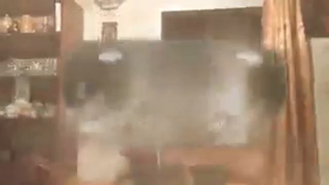 На мальчика упала машина смотреть онлайн
