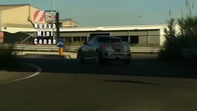 Mini Coupe смотреть онлайн
