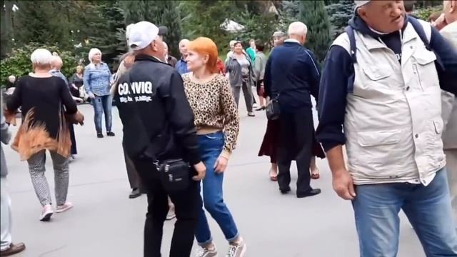 Я БРОШУ МИР К ТВОИМ НОГАМ смотреть онлайн