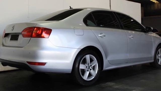 2011 Volkswagen Jetta 1KM MY12 103 TDI Comfortline Silver 6 Speed Direct Shift Sedan смотреть онлайн