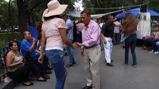 Baile en Santa María la Ribera смотреть онлайн