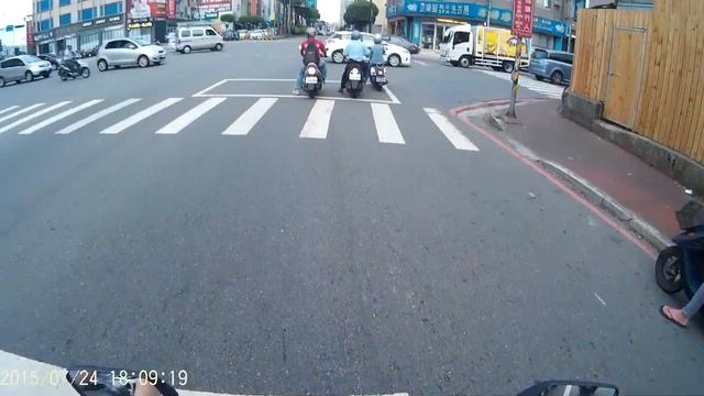 SJCAM M10 RAV4 鑽車 смотреть онлайн