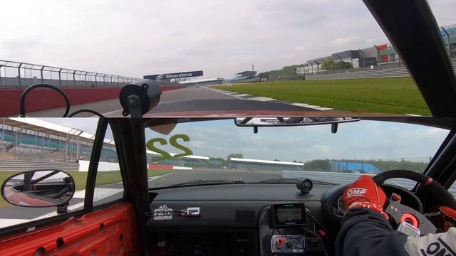 Struggling with my BRAKES at Silverstone | 750MC Roadsports | Silverstone National смотреть онлайн