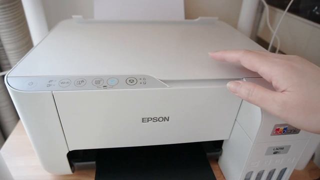 รีวิวล้างหัวหมึกเครื่องปริ้น Epson L3256 วิธีเช็คหัวพิมพ์ | printer มี WiFi ปริ้นจาก iPad iPhone ได смотреть онлайн