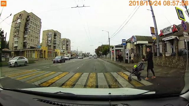 Крайняя левая и секунда до... смотреть онлайн